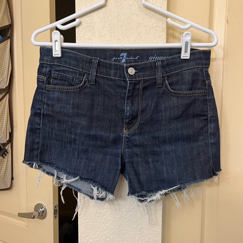 😍😍7 for all mankind shorts 😍😍